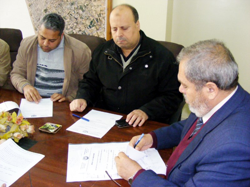 بلدية رفح تشرع في تطوير شارع 24 بتل السلطان