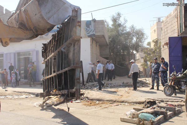 بلدية رفح تفتح الشارع 102