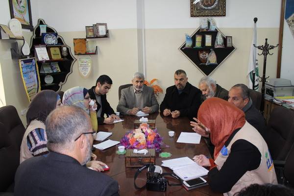 بلدية رفح تناقش آليات دعم سكان 