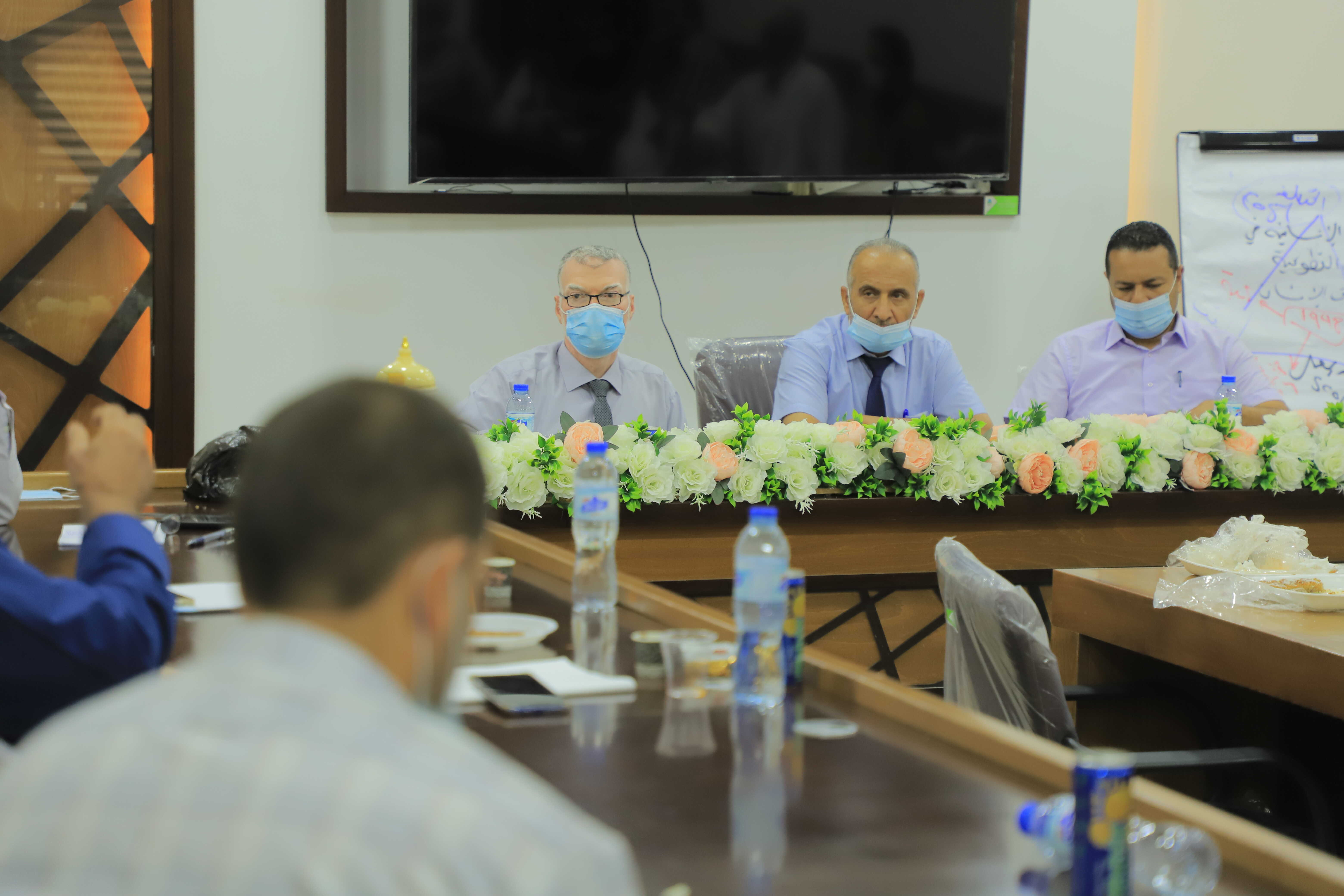 بلدية رفح تختتم برنامجًا تدريبيًّا لأعضاء لجان الأحياء