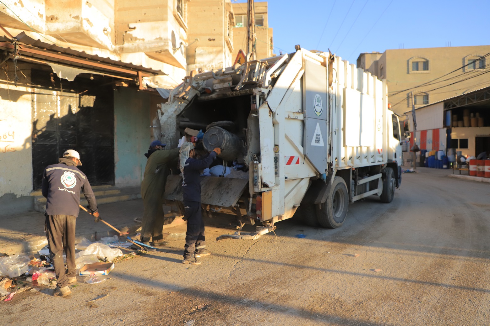 بلدية رفح ترحل 37 ألف طن نفايات خلال 2022