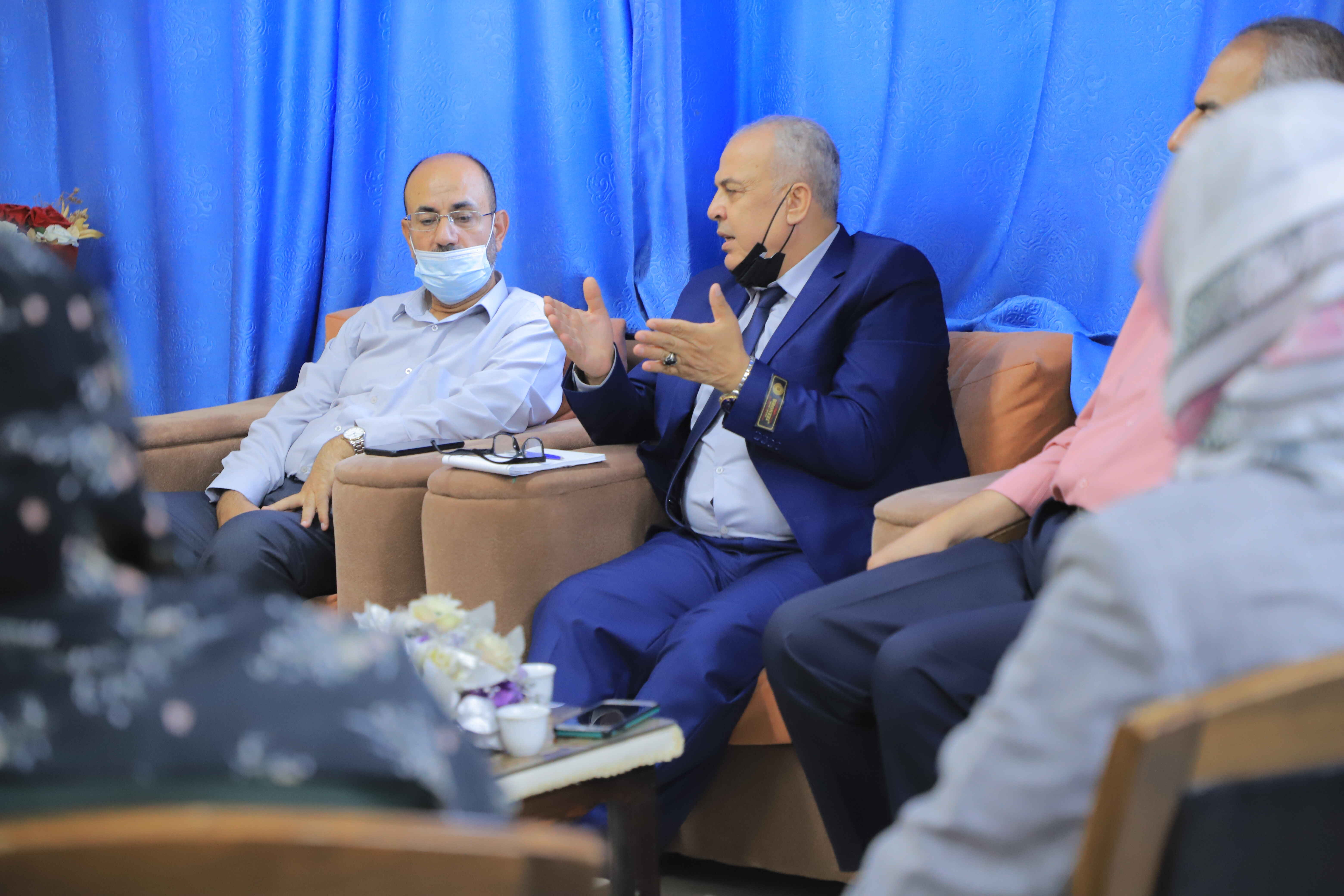 لجنة المسائلة تجتمع بمديرية التربية والتعليم برفح