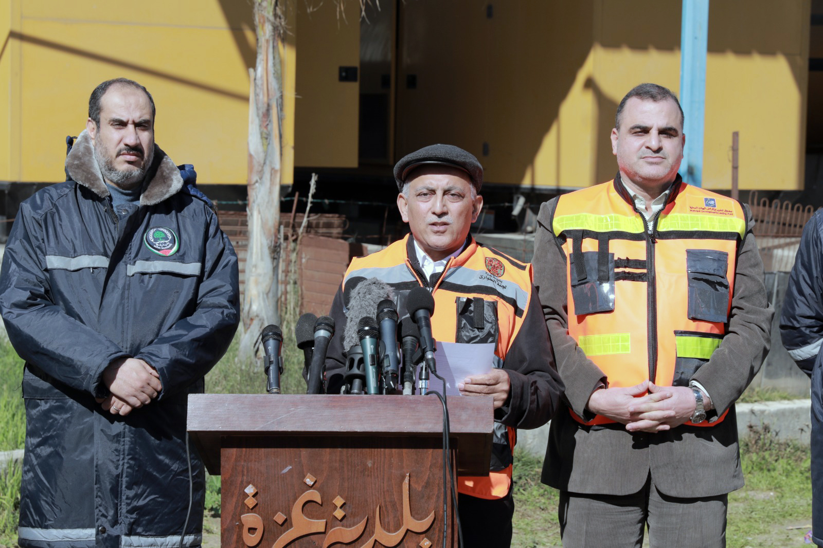 بلدية رفح تحذر من تأخر الإعمار وتدعو للتدخل الفوري لإعمار البنية التحتية