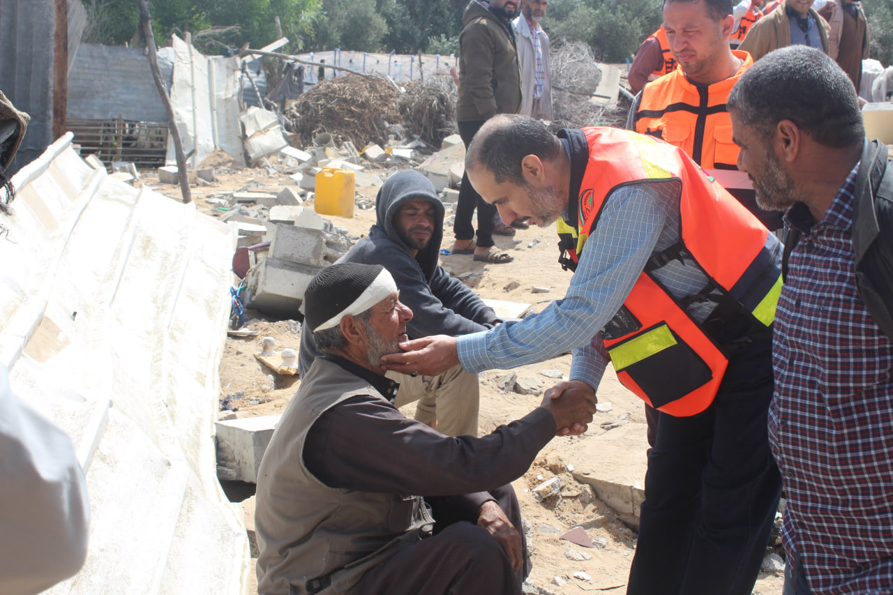 لجنة الطوارئ ببلدية رفح تنظم جولة تفقدية على المناطق المدمرة بفعل العدوان الإسرائيلي
