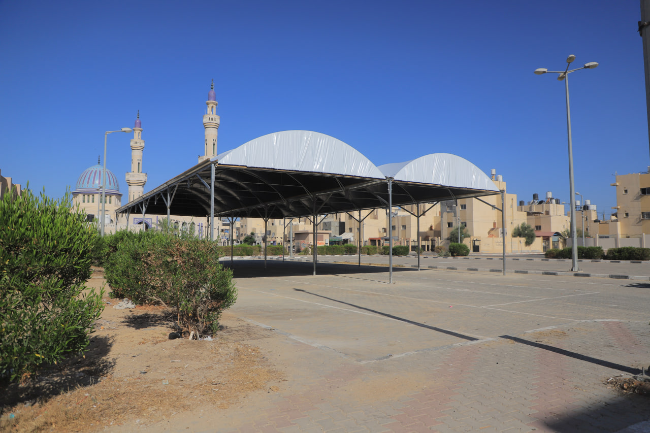 إنشاء موقف سيارات في الحي السعودي