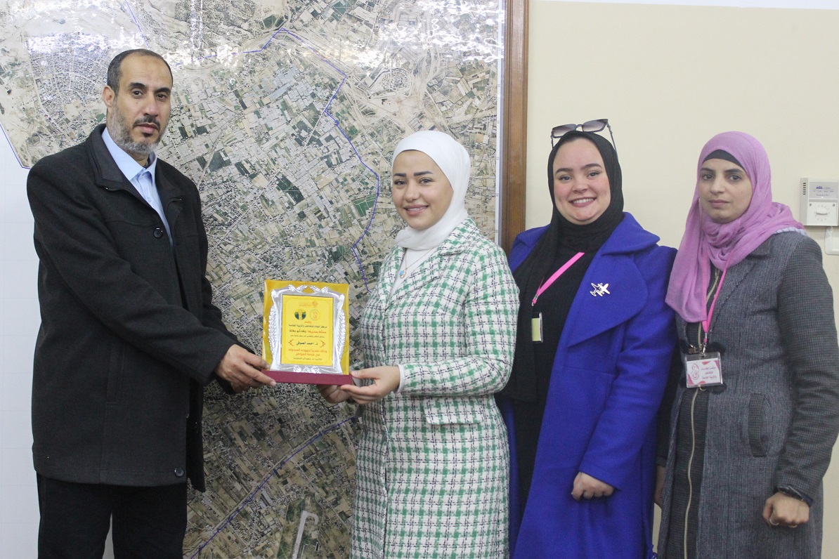 الصوفي يستقبل وفدًا من مركز الوفاء للتأهيل والتخاطب